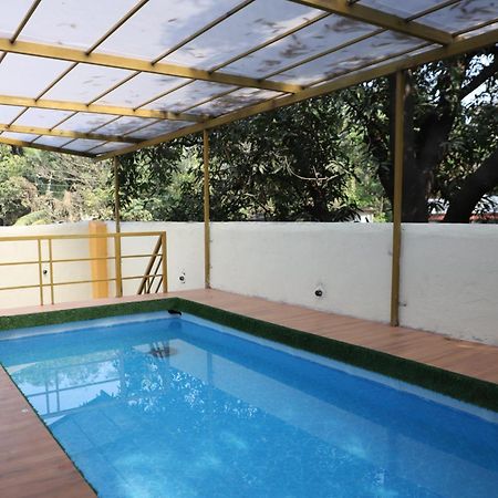 Hemharsh Holiday Home With Pool Карджат Экстерьер фото